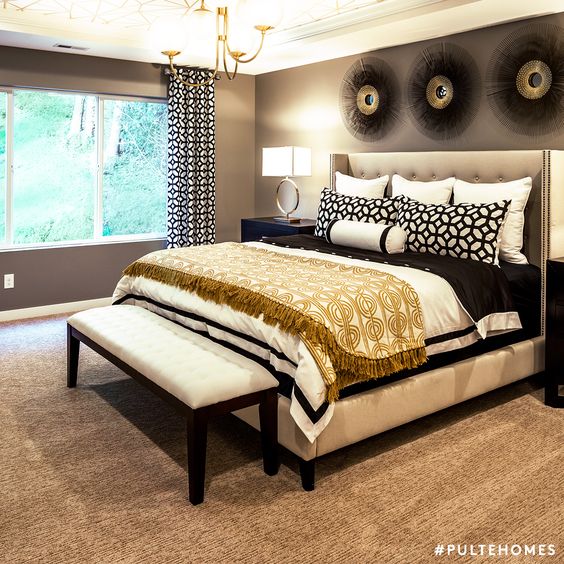 15 Black And Gold Bedroom Ideas - Transitional Gold And Black Bedroom